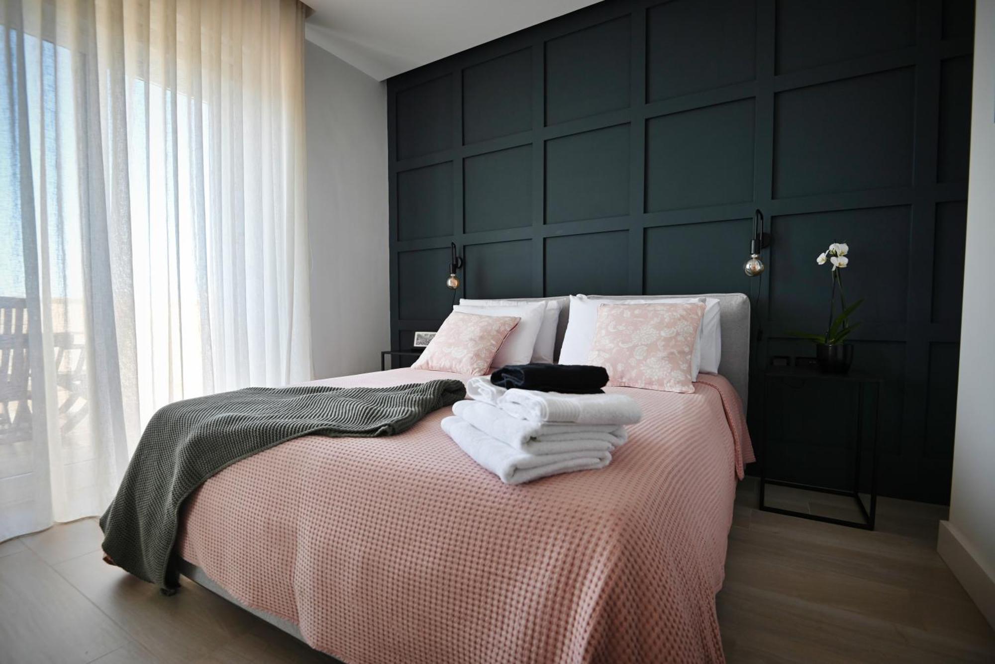 Cliff Edge Apartment In Шаара Екстер'єр фото